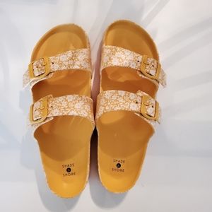 Shade and shore yellow slides
